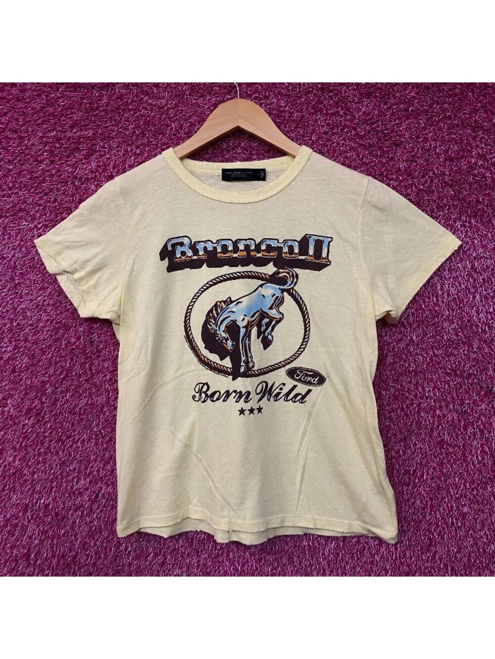 Junk Food Clothing Women's Bronco 2 Born Wild Graphic T-Shirt Large